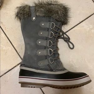 BNWT Sorel Waterproof Boots